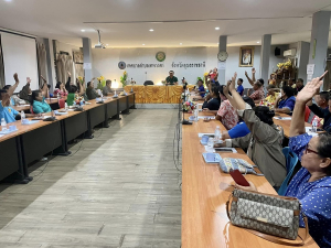 การประชุมเพื่อคัดเลือกเป็นคณะกรรมการเครือข่ายอาสาสมัครท้องถิ่นรักษ์โลก(อถล.) เทศบาลตำบลเทพวงศา