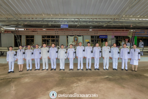 เข้าร่วมพิธีลงนามแสดงความอาลัยเบื้องหน้าพระฉายาลักษณ์ สมเด็จพระนางเจ้าสิริกิติ์ พระบรมราชินีนาถ พระบรมราชชนนีพันปีหลวง