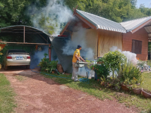 วันศุกร์ที่ 20 มิถุนายน พ.ศ. 2568 งานบริหารสาธารณสุข ฝ่ายอำนวยการ สำนักปลัด เทศบาลเมืองเทพวงศา ดำเนินการตามแผนปฏิบัติงาน ภายใต้ &ldquo;โครงการป้องกันและควบคุมโรคที่เกิดจากยุงลาย&rdquo;