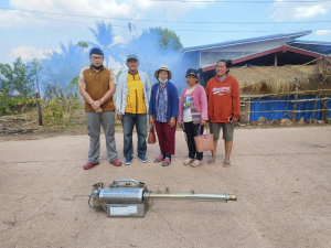 พ่นหมอกควัน ตามมาตรการควบคุมโรคไข้เลือดออก เพื่อกำจัดยุงลายในบริเวณ หมู่ที่ 15 บ้านโนนเตาถ่าน และบริเวณโดยรอบพื้นที่